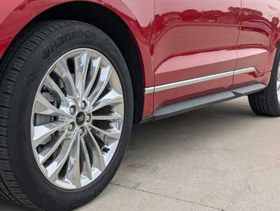 2022 Ford Edge, $37900. Photo 6