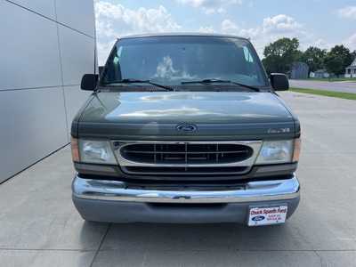 2002 Ford E-150, $14900. Photo 7