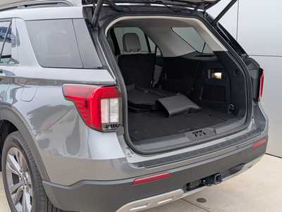 2025 Ford Explorer, $. Photo 6