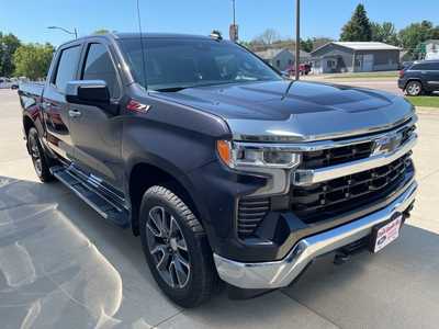 2022 Chevrolet 1500 Crew Cab, $35900. Photo 3