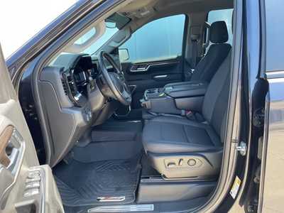 2022 Chevrolet 1500 Crew Cab, $35900. Photo 7