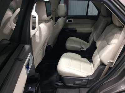 2021 Ford Explorer, $34921. Photo 10