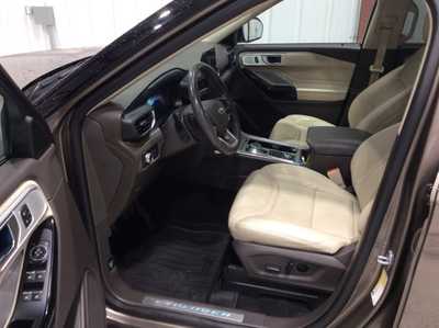 2021 Ford Explorer, $34921. Photo 9