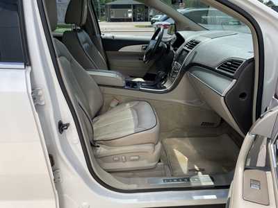 2012 Lincoln MKX, $7900. Photo 8