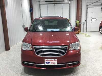 2015 Chrysler Town & Country, $5900. Photo 2