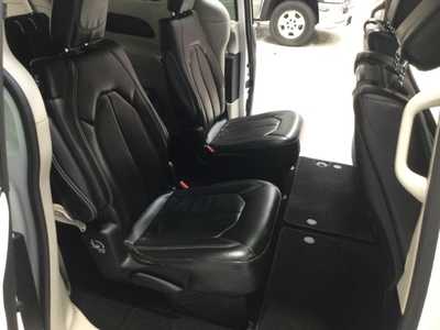 2022 Chrysler Pacifica, $24900. Photo 12