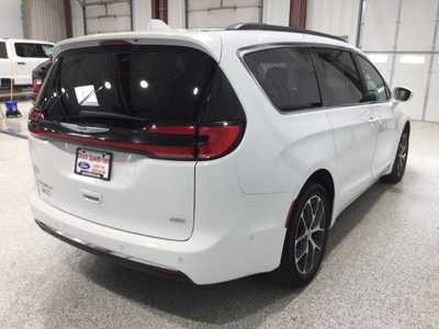 2022 Chrysler Pacifica, $24900. Photo 7