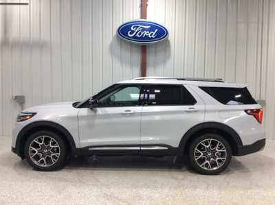 2025 Ford Explorer, $56594. Photo 2