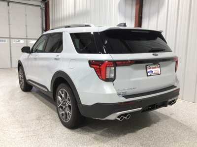 2025 Ford Explorer, $56594. Photo 3