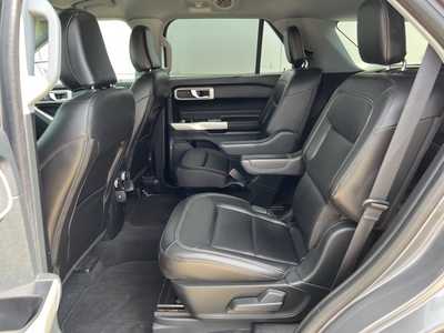 2022 Ford Explorer, $32922. Photo 12