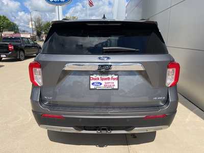 2022 Ford Explorer, $32922. Photo 4