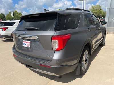 2022 Ford Explorer, $32922. Photo 5