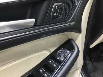 2019 Ford Edge, $19900. Photo 7