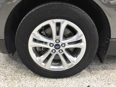 2018 Ford Edge, $17918. Photo 8