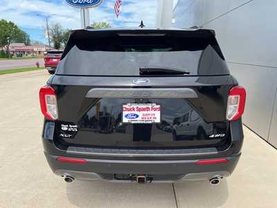 2021 Ford Explorer, $26900. Photo 4