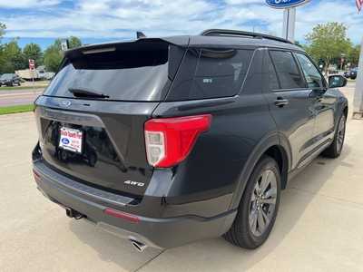2021 Ford Explorer, $26900. Photo 5
