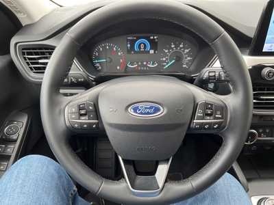 2022 Ford Escape, $24900. Photo 12