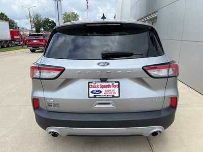 2022 Ford Escape, $24900. Photo 4