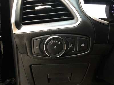 2016 Ford Edge, $12900. Photo 11
