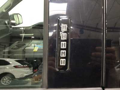 2016 Ford F150 Crew Cab, $16900. Photo 9