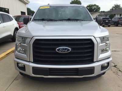 2015 Ford F150 Crew Cab, $12900. Photo 4
