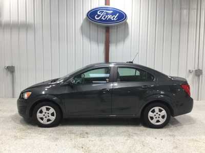 2016 Chevrolet Sonic, $7900. Photo 3