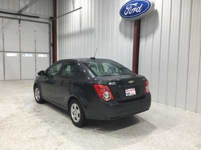 2016 Chevrolet Sonic, $7900. Photo 4