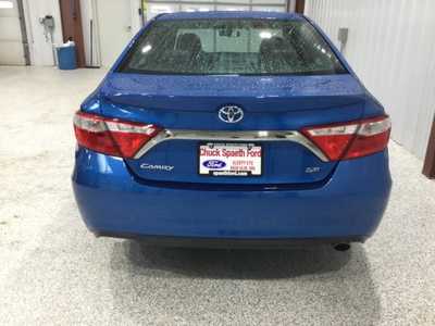 2017 Toyota Camry, $16917. Photo 5