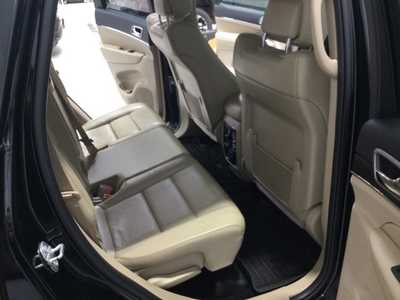 2019 Jeep Grand Cherokee, $21500. Photo 12