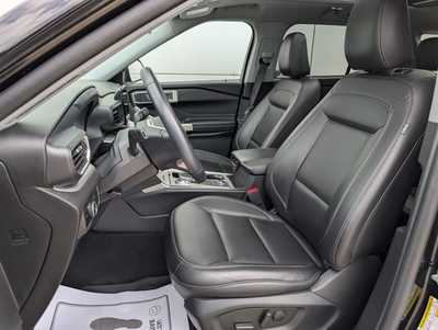 2022 Ford Explorer, $33922. Photo 10