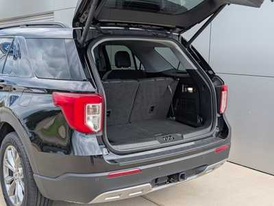 2022 Ford Explorer, $33922. Photo 6