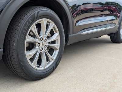 2022 Ford Explorer, $33922. Photo 8