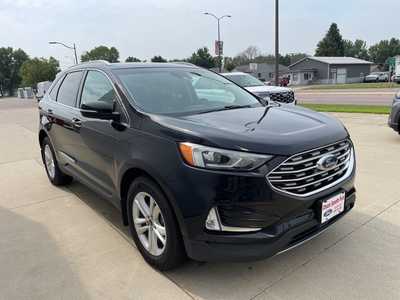 2019 Ford Edge, $16900. Photo 3