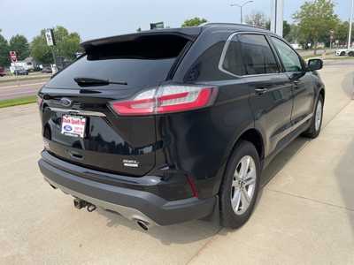 2019 Ford Edge, $16900. Photo 4
