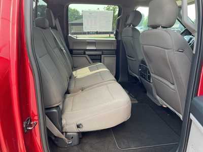2020 Ford F150 Crew Cab, $31900. Photo 9