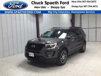 2016 Ford Explorer, $17900. Photo 1