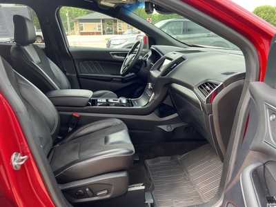 2020 Ford Edge, $23900. Photo 8