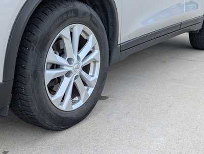 2015 Nissan Rogue, $13915. Photo 7