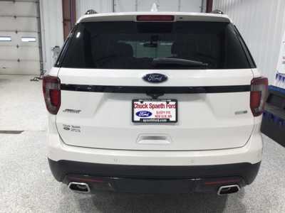 2017 Ford Explorer, $19900. Photo 6