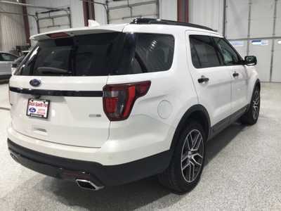 2017 Ford Explorer, $19900. Photo 7