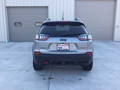 2020 Jeep Cherokee, $15920. Photo 5