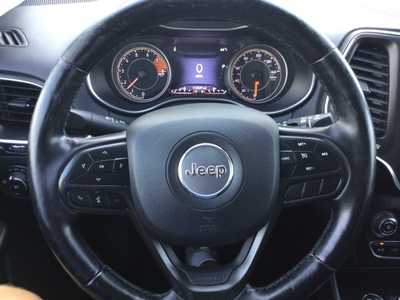 2020 Jeep Cherokee, $15920. Photo 9
