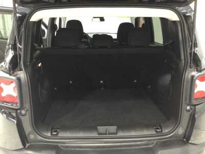 2019 Jeep Renegade, $16900. Photo 12