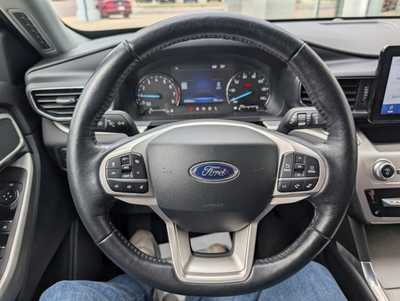 2022 Ford Explorer, $29900. Photo 9