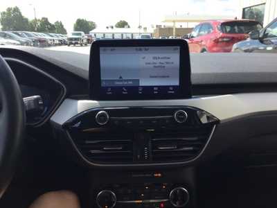 2022 Ford Escape, $22922. Photo 12