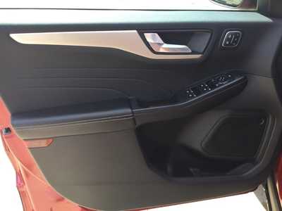 2022 Ford Escape, $22922. Photo 7