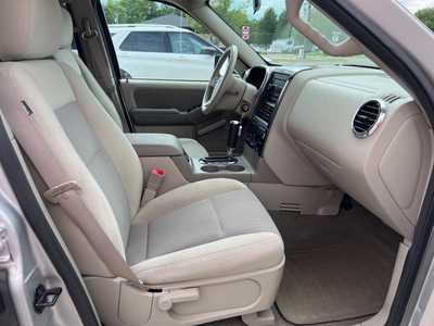 2007 Ford Explorer, $8900. Photo 8