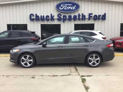 2016 Ford Fusion, $10900. Photo 2