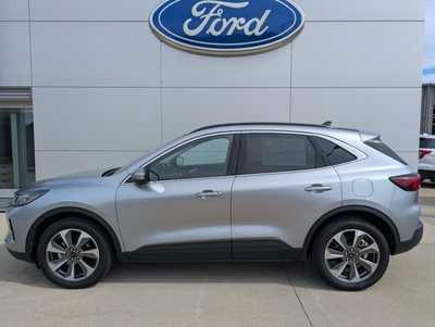 2023 Ford Escape, $33500. Photo 2