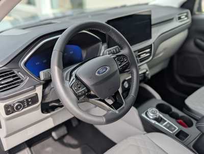 2023 Ford Escape, $33500. Photo 8
